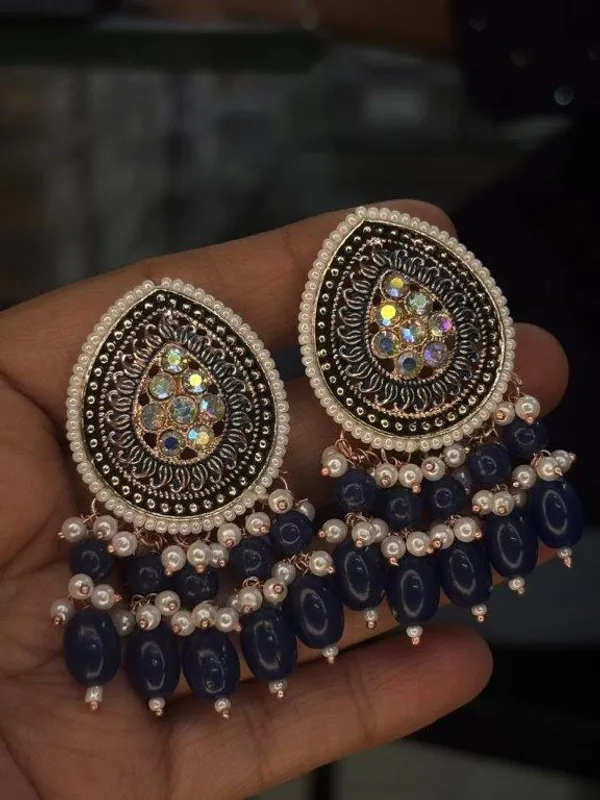Indian_Shringar_Dark_Blue_Kundan_Stud_Earrings_for_Women_|_Traditional_Wedding_&_Festive_Jewellery