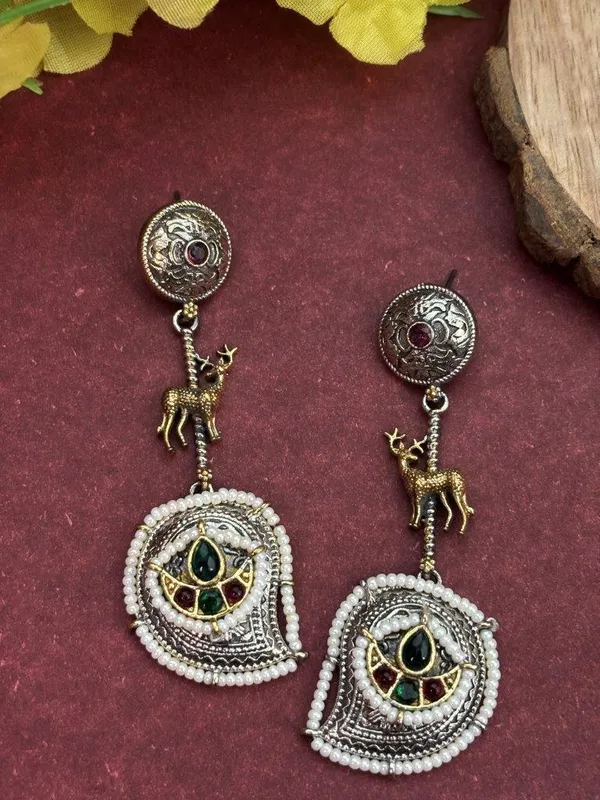 Indian_Shringar_Dual_Tone_Deer_Motif_Earrings_(Red_Green)_|_Ethnic_Statement_Earrings_|_Festive_Jewelry