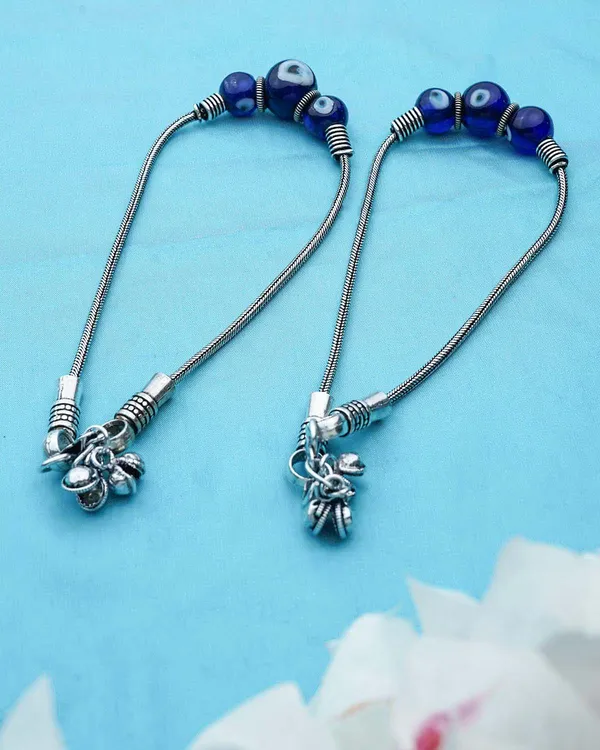 Indian_Shringar_German_Silver_Evil_Eye_Payal_for_Women_|_Oxidised_Anklet_with_Traditional_Ghungroo_Design_(10.5_Inch)