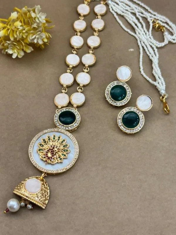 Indian_Shringar_MOP_Long_Necklace_Set_|_AD_Stone_Pearl_Mala_with_Pendant_|_Gold_Finish_Copper_Ethnic_Jewelry