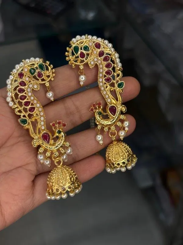 Indian_Shringar_Peacock_Kundan_Ear_Cuff_Earrings_|_Bridal_Jhumka_Ear_Chain_with_Pearl_Drops_|_Statement_Ethnic_Jewelry