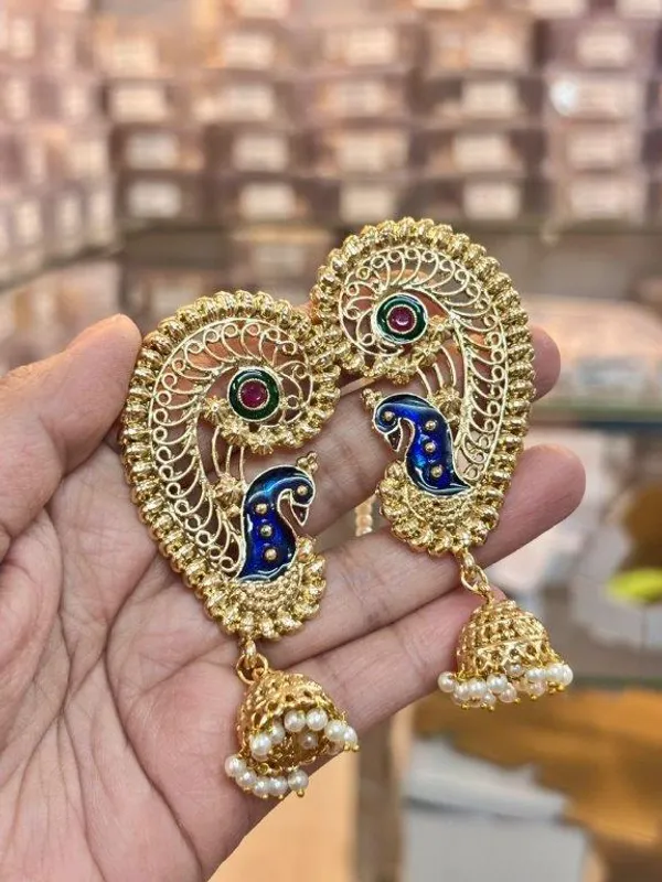 Indian_Shringar_Peacock_Kundan_Ear_Cuff_Earrings_|_Meenakari_Jhumka_Ear_Chain_with_Pearl_Drops_|_Statement_Ethnic_Jewelry