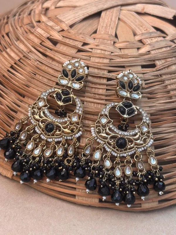 Neelkamal_Royale_Kundan_Chandbali_Earrings_Black???