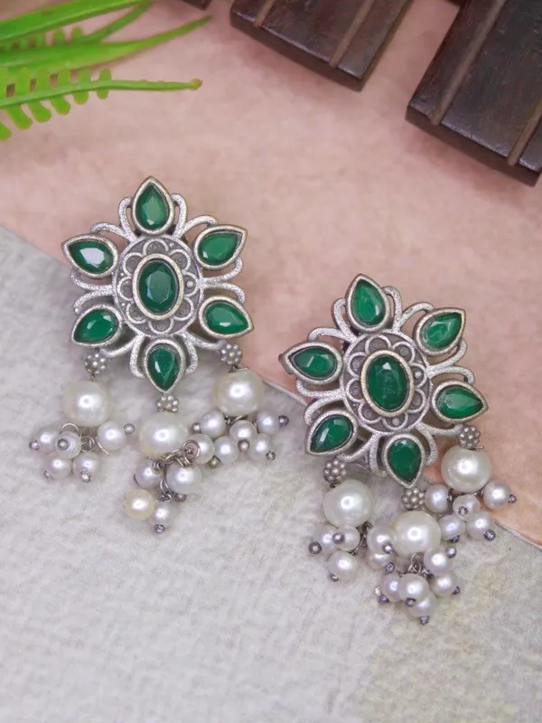 Noorika_Green_Pearl_Earrings