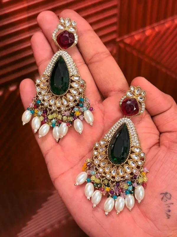 Noorza_Midnight_Pearl_Multi_Kundan_Earrings