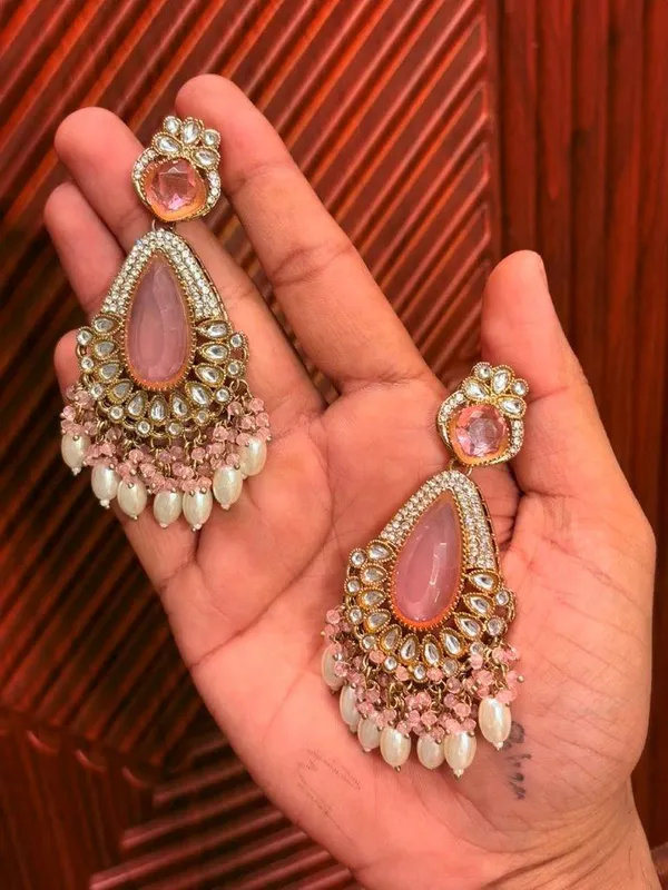 Noorza_Midnight_Pearl_Pink_Kundan_Earrings