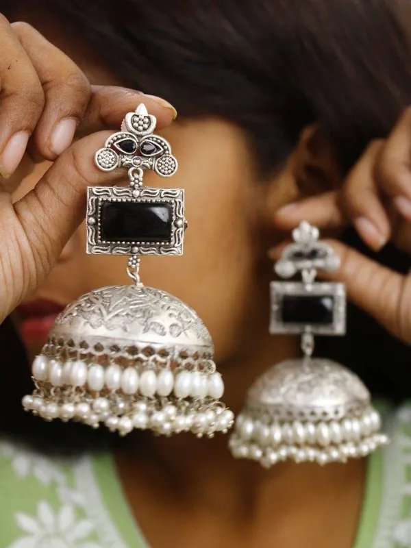 Oxidised_Silver_Black_Jhumka_Earrings_with_Pearl_Detailing_|_Indian_Shringar