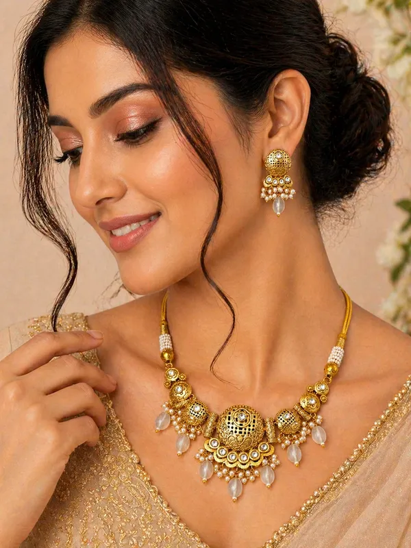 Indian_Shringar_Temple_Style_Golden_Necklace_Set_|_Green_Monalisa_Stone_Ethnic_Jewelry_with_Earrings_|_Adjustable_Thread