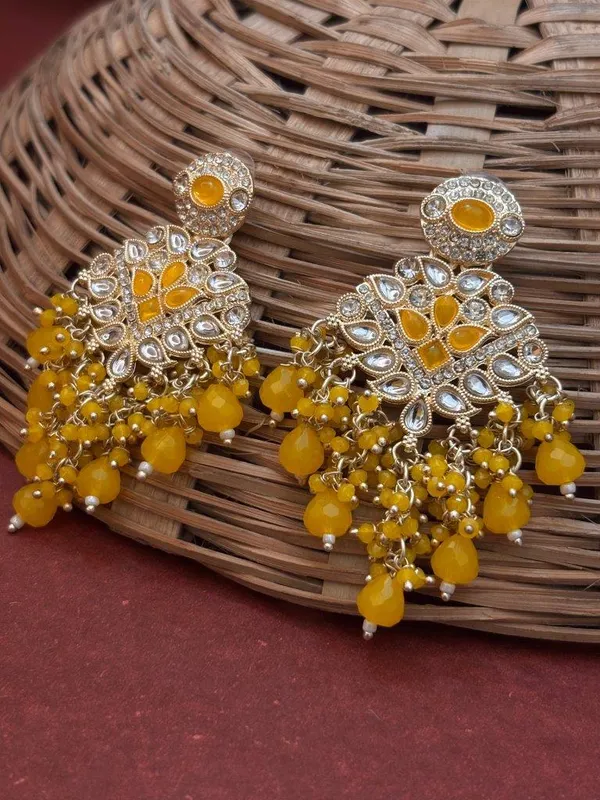 Riwaayat_Yellow_Kundan_Earrings