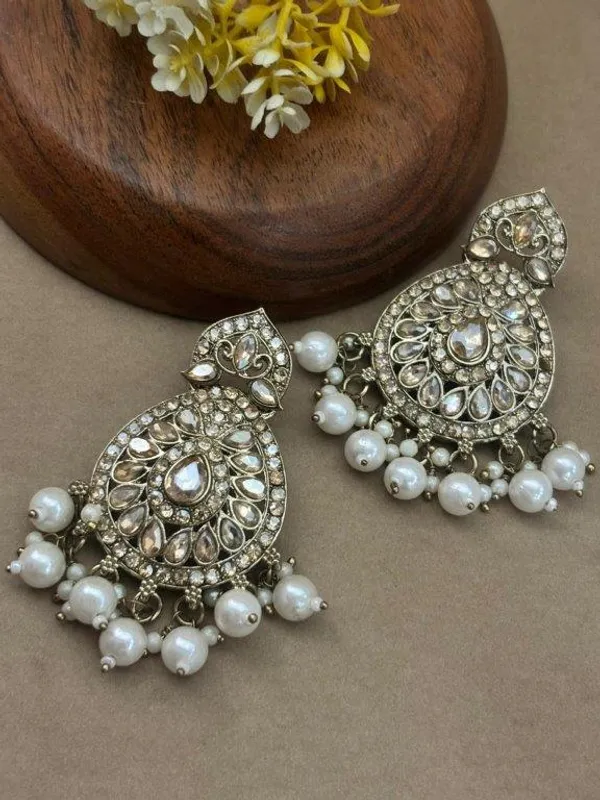 Traditional_Kundan_Chandbali_Earrings_for_Women_|_Long_Ethnic_Statement_Earrings_|_Indian_Shringar