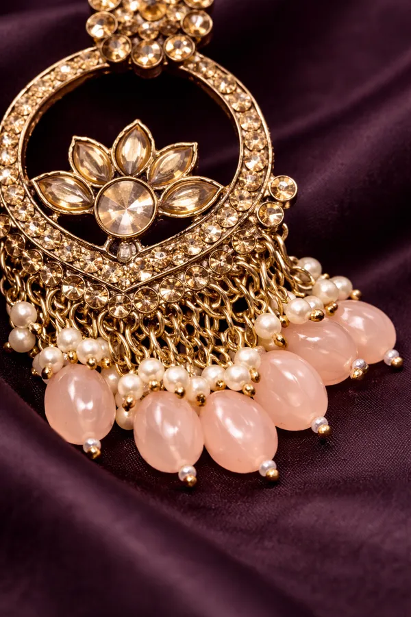 Traditional_Kundan_Drop_Earrings_for_Women_|_Long_Ethnic_Statement_Earrings_|_Indian_Shringar