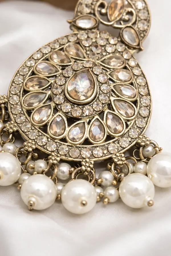 Traditional_Kundan_Chandbali_Earrings_for_Women_|_Long_Ethnic_Statement_Earrings_|_Indian_Shringar