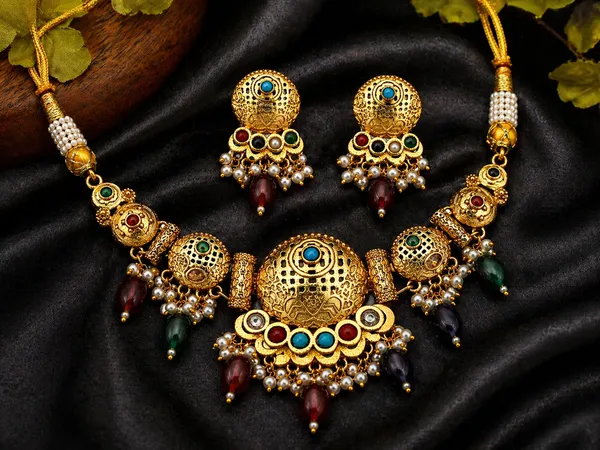 Indian_Shringar_Temple_Style_Golden_Necklace_Set_|_Multi__Monalisa_Stone_Ethnic_Jewelry_with_Earrings_|_Adjustable_Thread