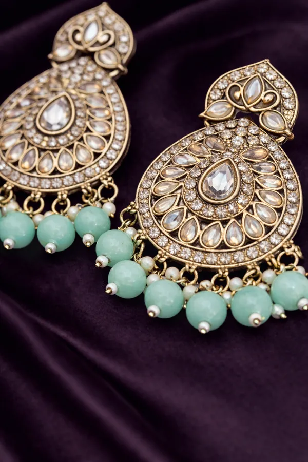 Traditional_Kundan_Chandbali_Earrings_for_Women_|_Long_Ethnic_Statement_Earrings_|_Indian_Shringar