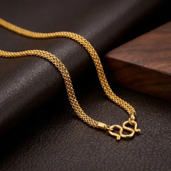 Elegant_Gold-Toned_Chain_Necklace