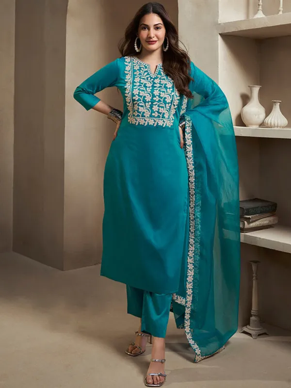 Aqua_Blue_Rayon_Slub_Premium_&_Fancy_Design_Kurta_Set_For_Women