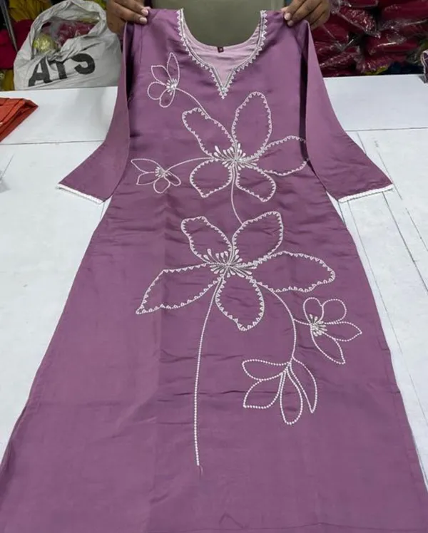 Lavender_Rayon_Slub_Premium_&_Fancy_Design_Kurta_Set_For_Women