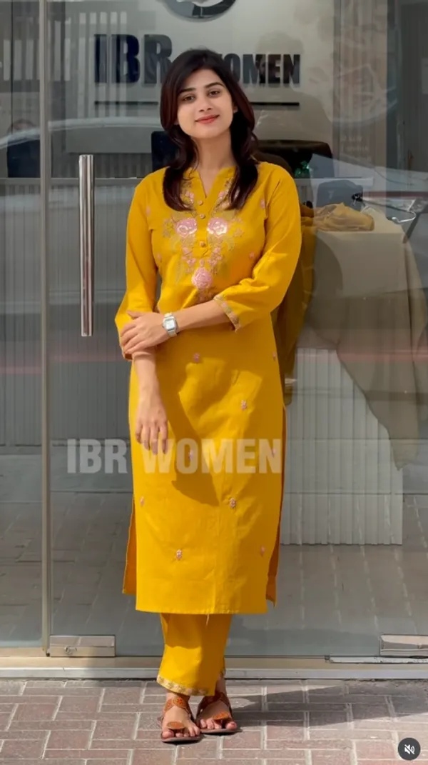 Yellow_Chanderi_Premium_&_Fancy_Design_Kurta_Set_For_Women