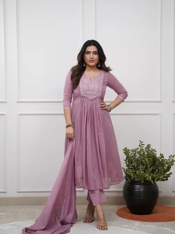Onion_Chanderi_Premium_&_Fancy_Design_Kurta_Set_For_Women
