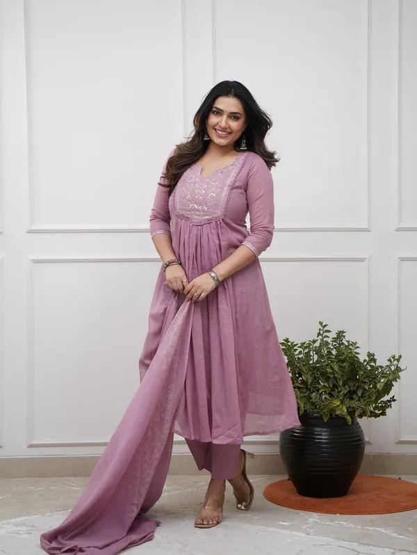 Onion_Chanderi_Premium_&_Fancy_Design_Kurta_Set_For_Women
