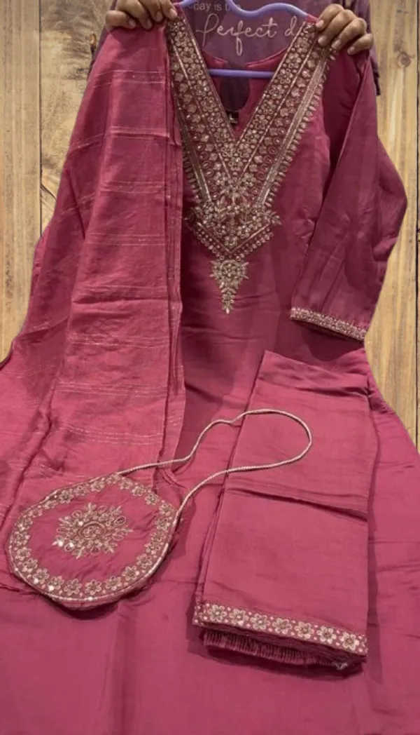 Onion_Rayon_Slub_Premium_&_Fancy_Design_Kurta_Set_For_Women