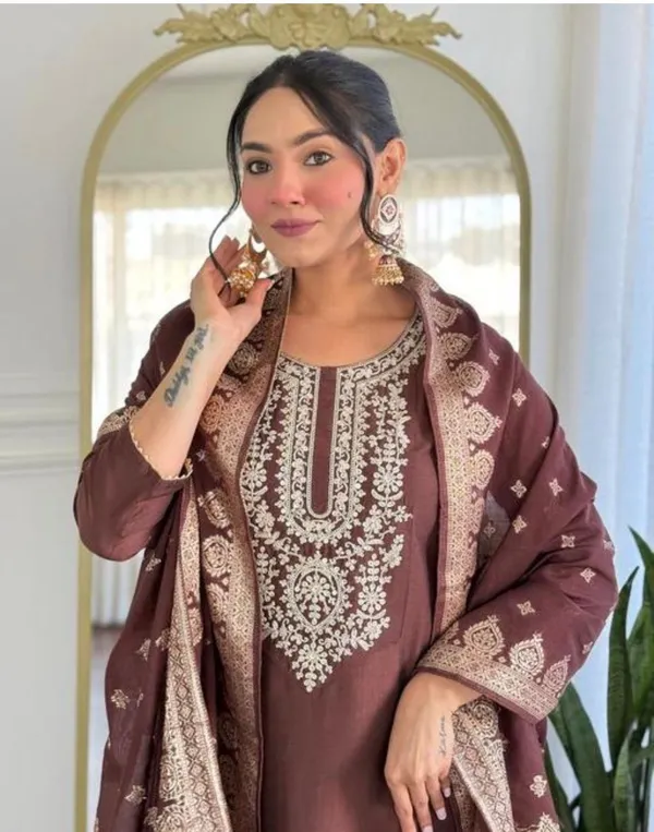 Brown_Rayon_Slub_Premium_&_Fancy_Design_Kurta_Set_For_Women