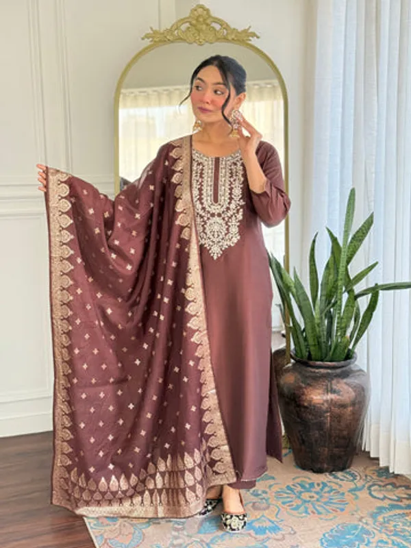 Brown_Rayon_Slub_Premium_&_Fancy_Design_Kurta_Set_For_Women