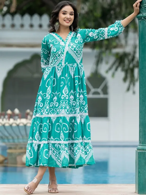 Green_Chanderi_Premium_&_Fancy_Design_Gown_For_Women