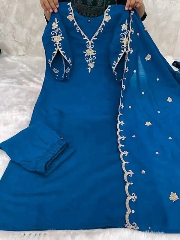 Blue_Rayon_Slub_Premium_&_Fancy_Design_Kurta_Set_For_Women