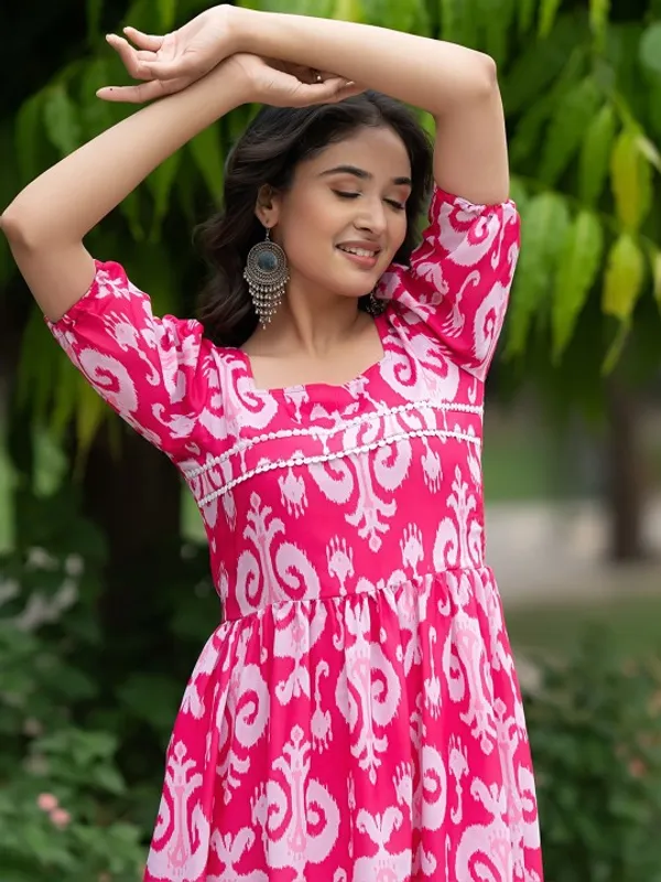 Pink_Chanderi_Premium_&_Fancy_Design_Gown_For_Women
