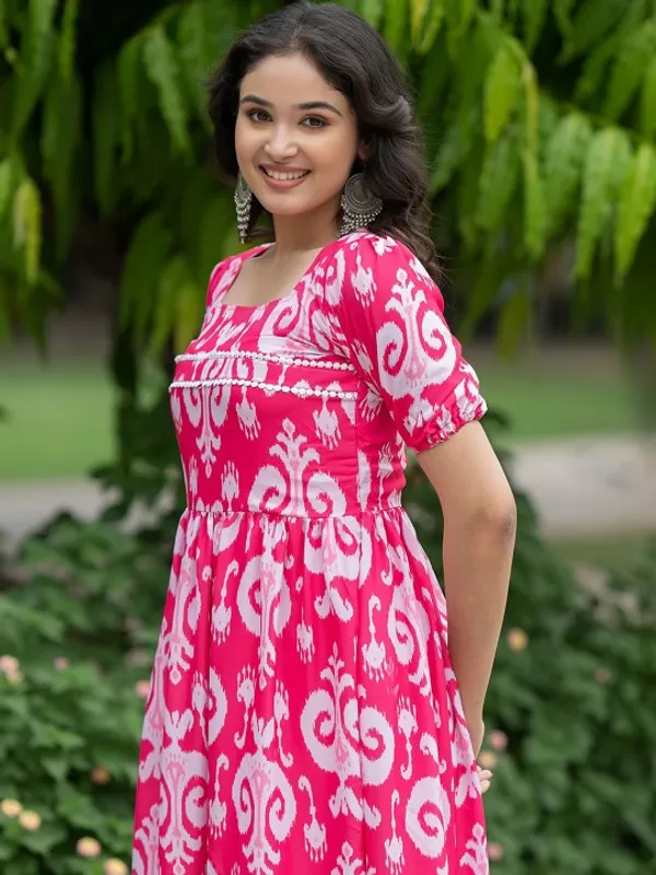 Pink_Chanderi_Premium_&_Fancy_Design_Gown_For_Women