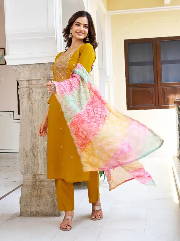 Yellow_Chanderi_Premium_&_Fancy_Design_Kurta_Set_For_Women