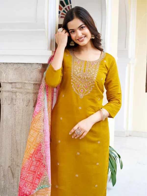 Yellow_Chanderi_Premium_&_Fancy_Design_Kurta_Set_For_Women