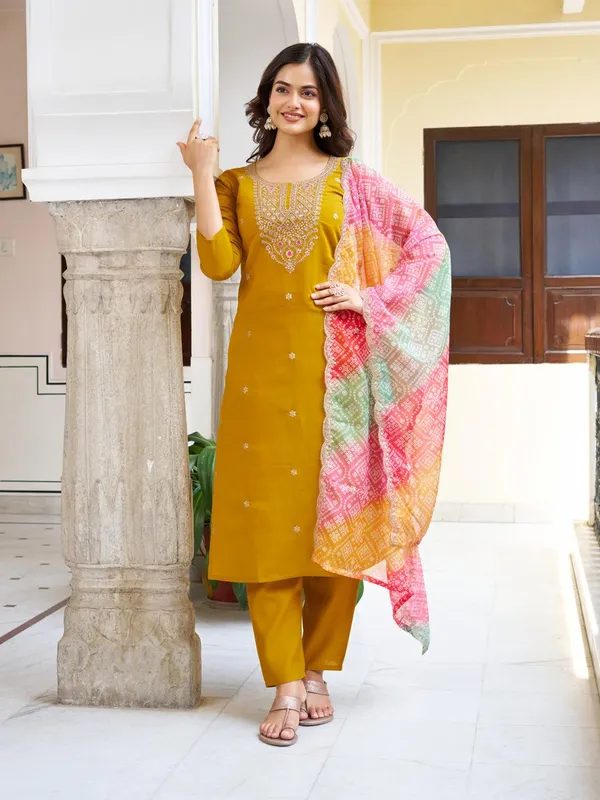 Yellow_Chanderi_Premium_&_Fancy_Design_Kurta_Set_For_Women