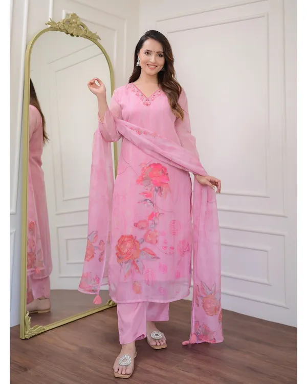 Pink_Chanderi_Premium_&_Fancy_Design_Kurta_Set_For_Women
