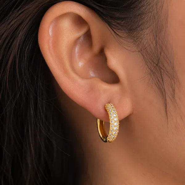Evara_Crystal_Hoops