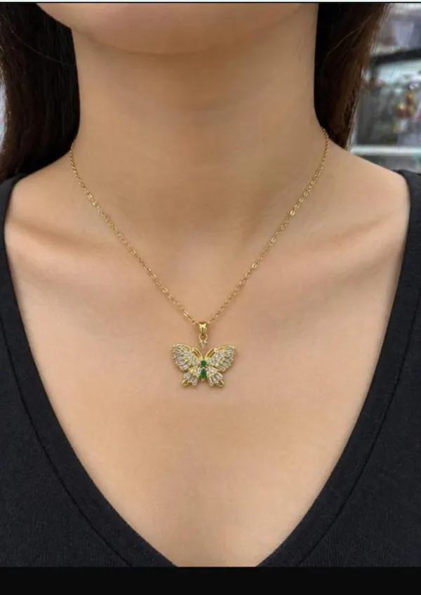 Gold_Green_Crystal_Butterfly_Pendant_Necklace_For_Women