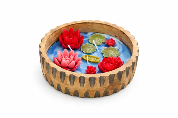 Handcrafted_Lotus_Pond_Soy_Wax_Candle_Bowl_–_Wooden_Floating_Flower_Candle_Decor_with_Mini_Boat_|_Luxury_Spa_Aroma_Gift_|_Home_Décor_&_Festive_Gifting