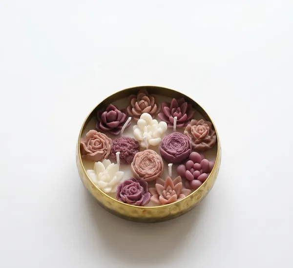 Mauve_/_Ivory_Floral_Garden_Urli_Candle