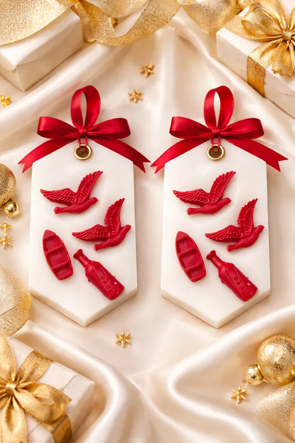 Handmade_Love_Theme_Wax_Tablets_(Pack_of_2)_|_Red_Birds,_Boat_&_Message_Bottle_Design_|_Scented_Wardrobe_Freshener_|_Hanging_Closet,_Drawer_&_Room_Fragrance_Bars_|_Gift_Set