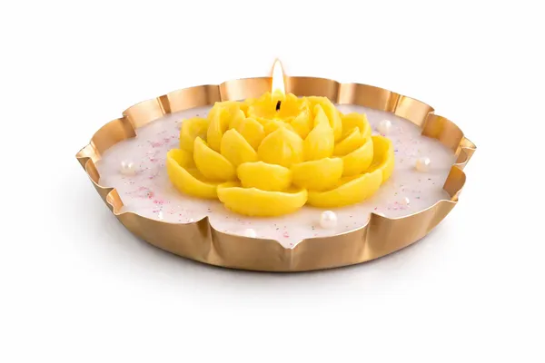 Yellow_Golden_Lotus_Urli_Candle_-_Citrus