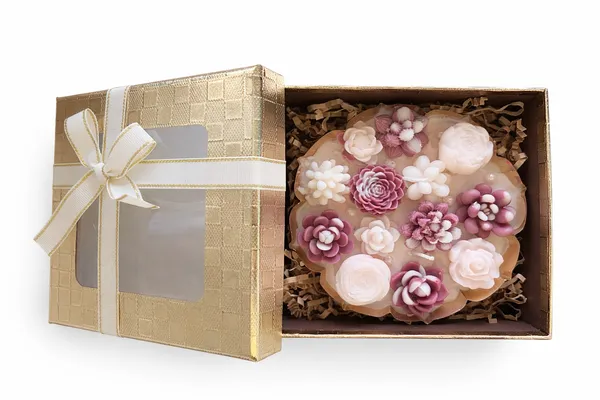 Handcrafted_Floral_Urli_Candle_(14_cm)_–_Decorative_Wax_Bowl_with_Rose_&_Lotus_Design_|_Premium_Home_Décor,_Festive_&_Gift_Item_(Pack_of_1)