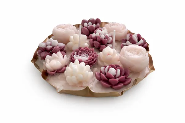 Handcrafted_Floral_Urli_Candle_(14_cm)_–_Decorative_Wax_Bowl_with_Rose_&_Lotus_Design_|_Premium_Home_Décor,_Festive_&_Gift_Item_(Pack_of_1)