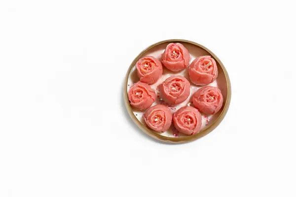 Handcrafted_Rose_Flower_Candle_Urli_Set_–_14_cm_Gold_Metal_Bowl_with_8_Decorative_Scented_Candles_|_Luxury_Home_Décor_for_Diwali,_Festive_Gifting_&_Table_Centerpiece