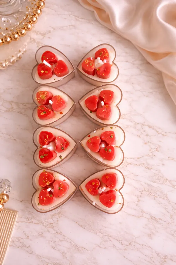 Set_of_8_Heart_Design_Scented_Tealight_Candles_with_Mini_Heart_Embellishments_|_Decorative_Romantic_Candles_for_Home_Décor,_Valentine,_Anniversary,_Wedding_&_Gift_Hampers_|_Premium_Love_Theme_Candles