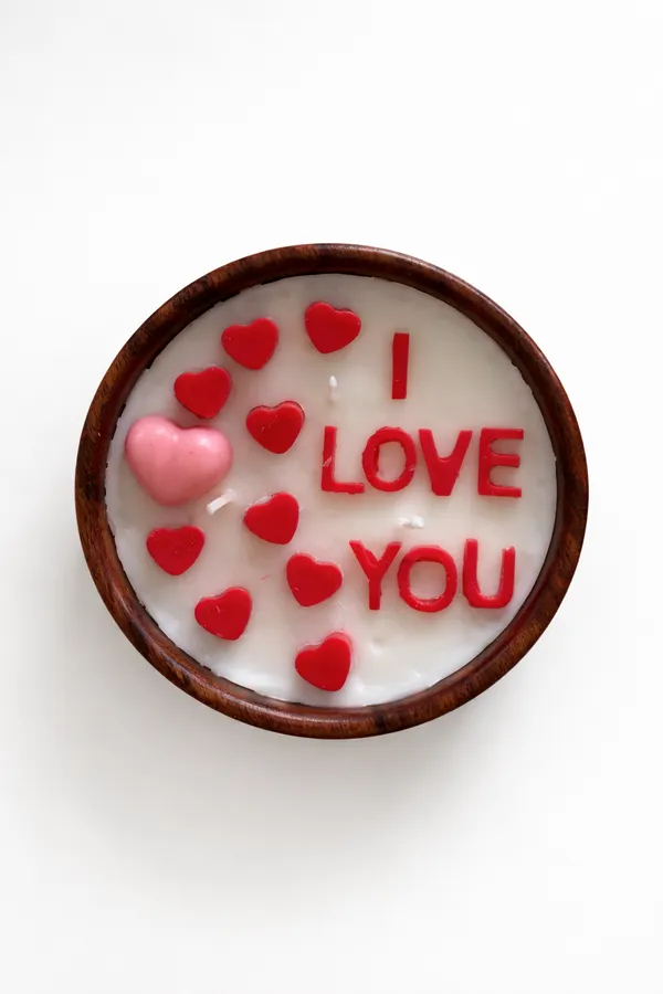 Handcrafted_Wooden_Urli_Love_Candle_|_Romantic_I_Love_You_Scented_Candle_with_Heart_Wax_Embeds_|_3_Wick_Decorative_Gift_for_Anniversary,_Valentine,_Proposal_&_Special_Occasions_(12_cm)