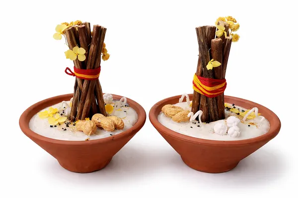 Handcrafted_Holika_Dahan_Candle_in_Terracotta_Bowl_|_Soy_Wax_Festive_Decor_with_Mini_Bonfire_Design_|_Traditional_Holi_Pooja_&_Gift_Item
