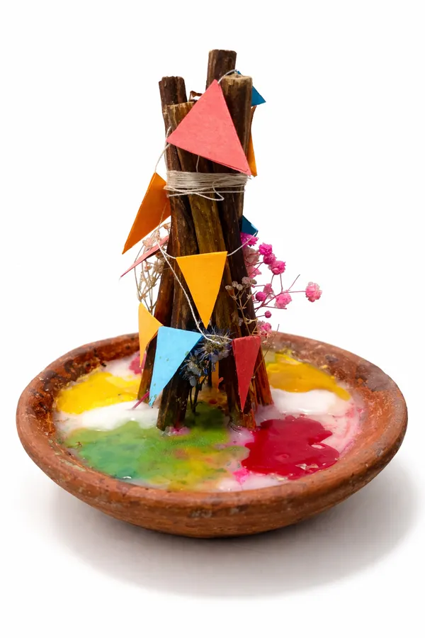 Holika_Dahan_Festive_Decor_Candle_in_Rustic_Terracotta_Bowl_|_Handcrafted_Soy_Wax_Holi_Celebration_Candle_with_Mini_Bonfire_Design_|_Premium_Ethnic_Home_Decor_&_Gift
