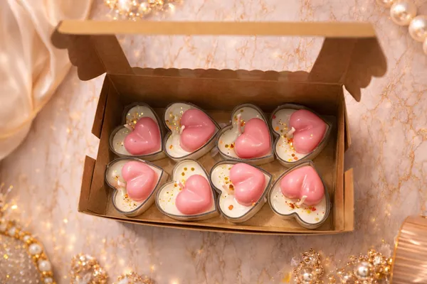 Set_of_8_Pink_Heart_Scented_Tealight_Candles_in_Heart-Shaped_Cups_|_Romantic_Decorative_Candles_for_Home_Décor,_Valentine,_Anniversary,_Wedding_&_Gift_Hampers_|_Luxury_Love_Theme_Candles