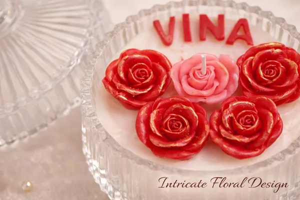 Personalized_Floral_Candle_in_Cut_Glass_Bowl_with_Lid_|_Decorative_Rose_Wax_Design_|_Luxury_Gift_for_Birthday,_Anniversary,_Valentine_|_10_cm_x_10_cm